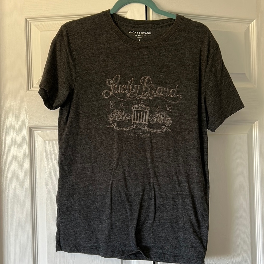 Lucky Brand grey t shirt
